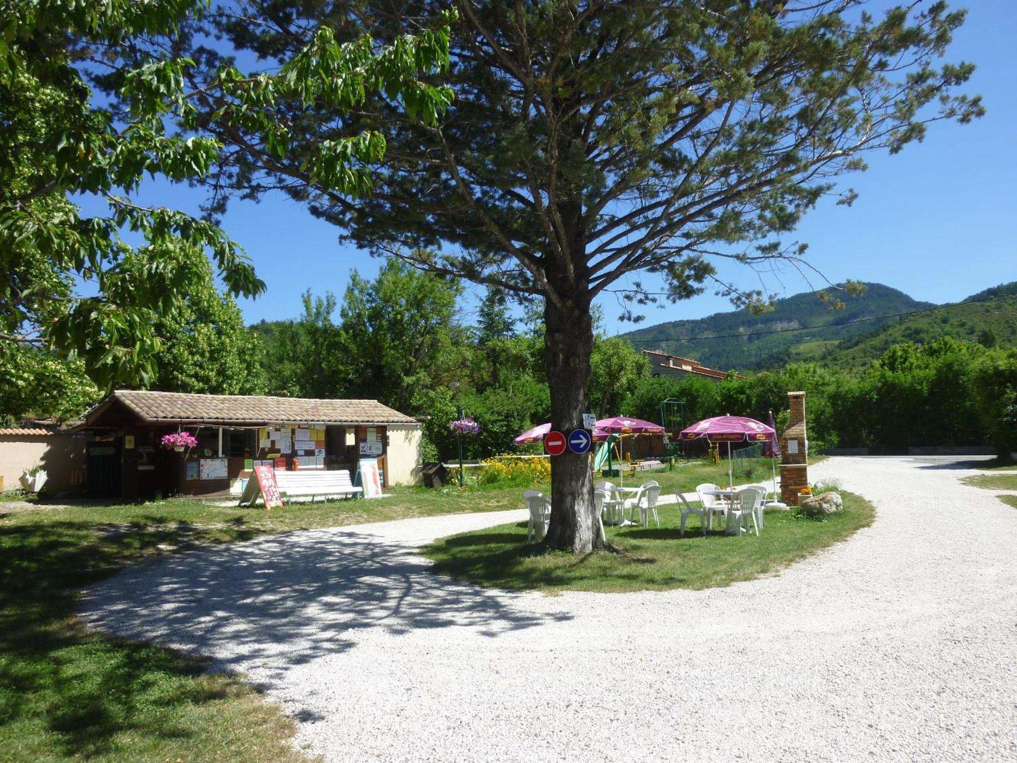 Camping Notre Dame Castellane Exterior photo